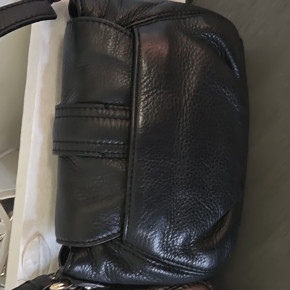 Michael Kors Crossbody Bags Black/Metallic Silver Bundle of 2 - Picture 5 of 9